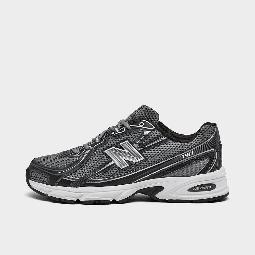 New Balance — 3